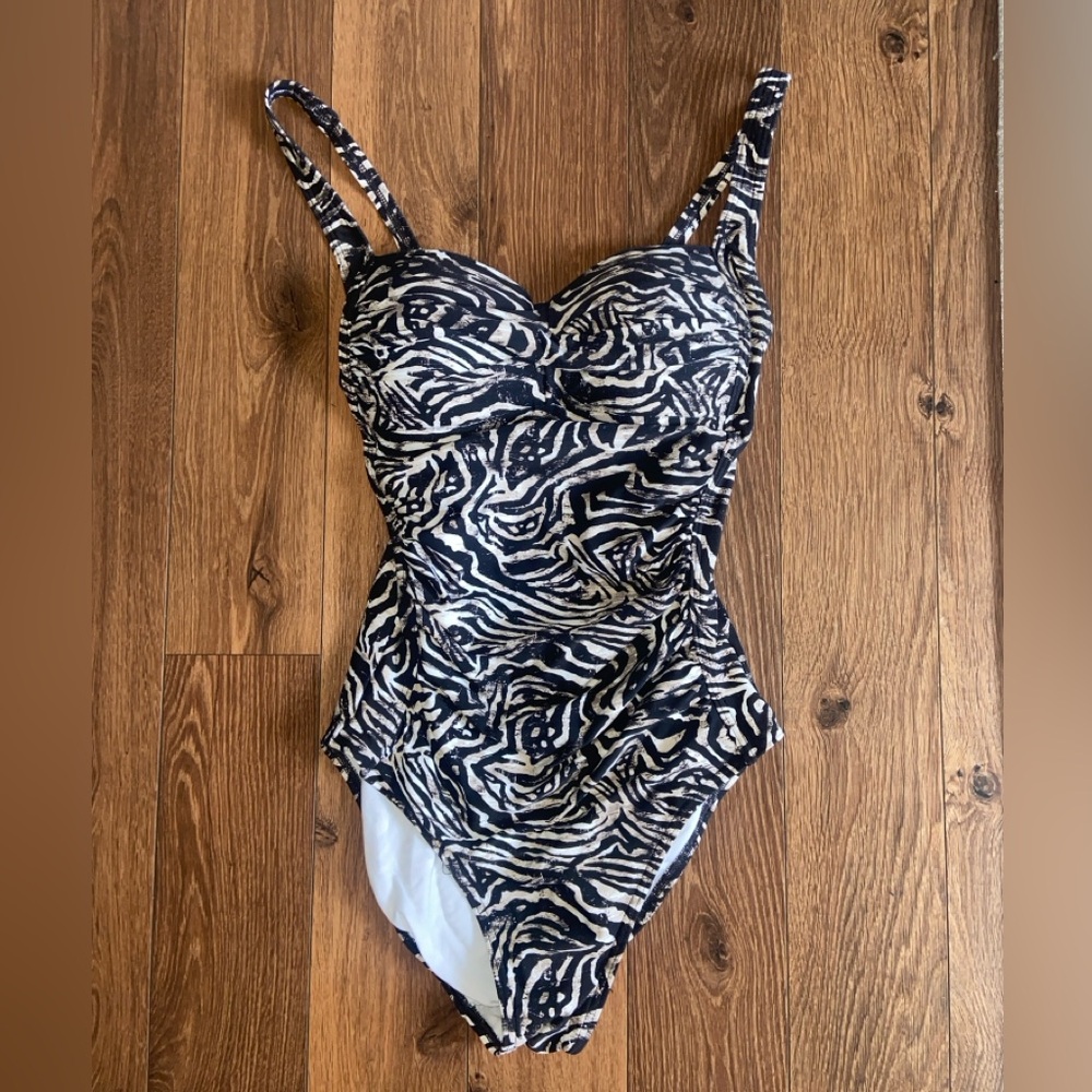 Bond-eye Australia Zebra Print Strappy swimsuit size 8